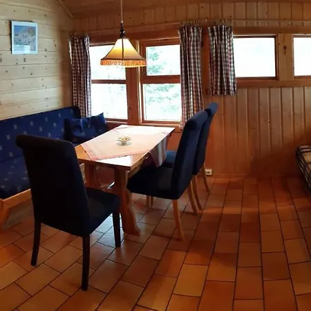 Lodge Fjordglott Camping/hytter *