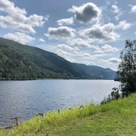 Lodge Fjordglott Camping/hytter *